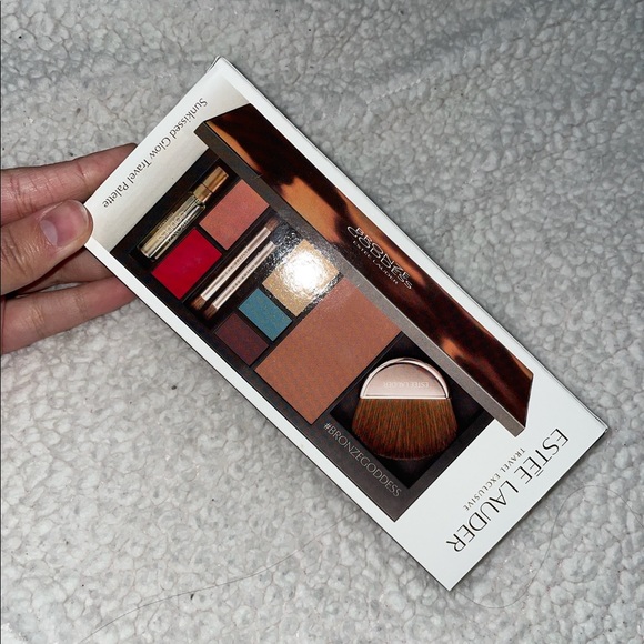 BNIB Estée Lauder Bronze Goddess Palate Travel Exclusive - Picture 2 of 3